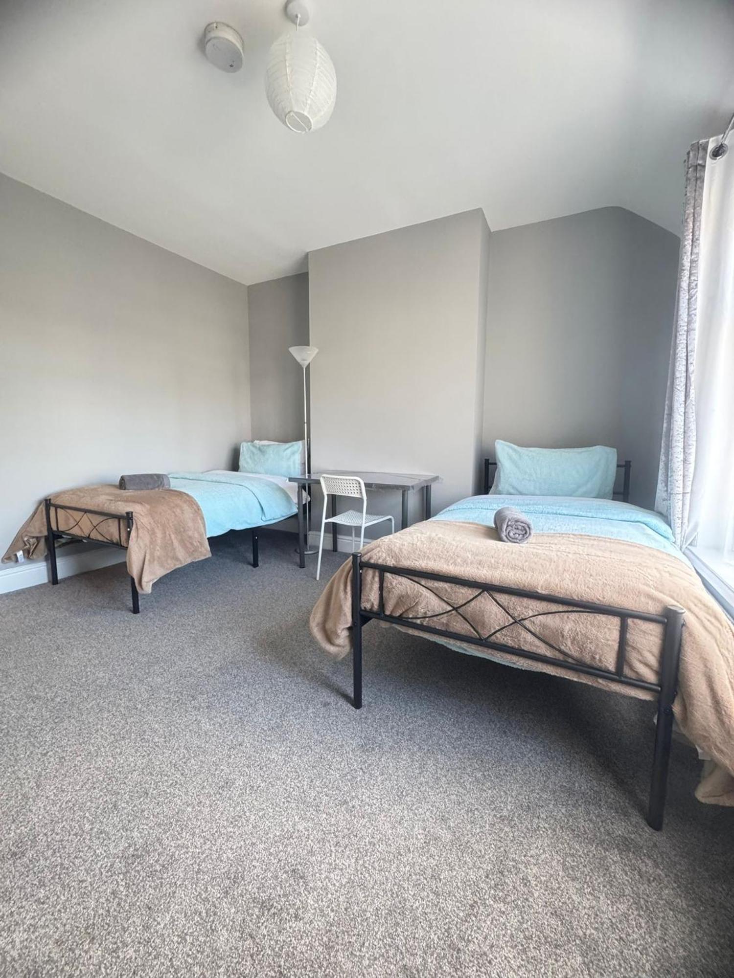 Shirley House 6, Guest House, Self Catering, Self Check In With Smart Locks, Use Of Fully Equipped Kitchen, Close To City Centre, Ideal For Longer Stays, Excellent Transport Links Southampton Exterior foto